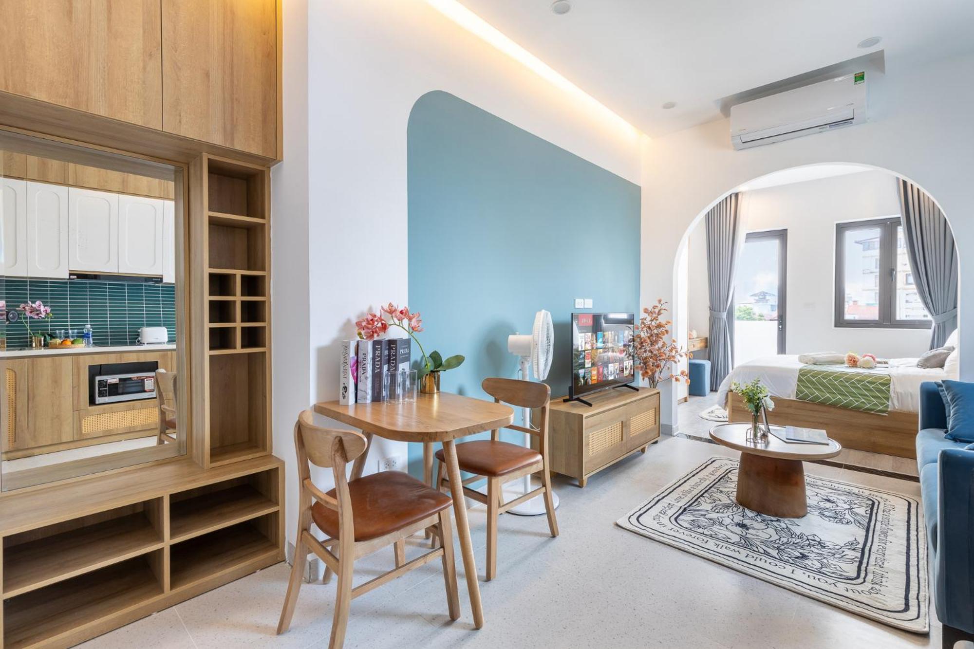 Label6 To Ngoc Van - Crescendo Boutique Studio, Hanoi